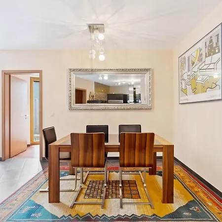 Stylish 2-bed Gem, Nature & Comfort Appartement