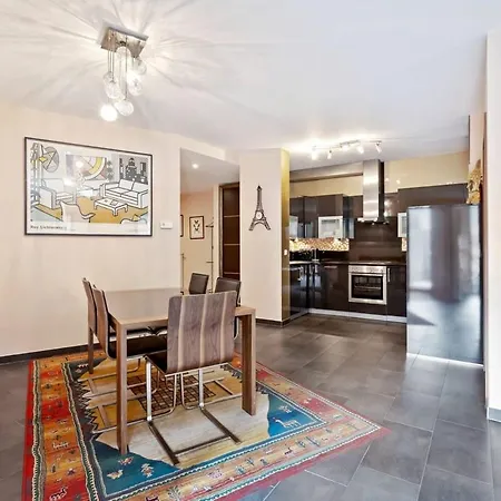 Stylish 2-bed Gem, Nature & Comfort *
